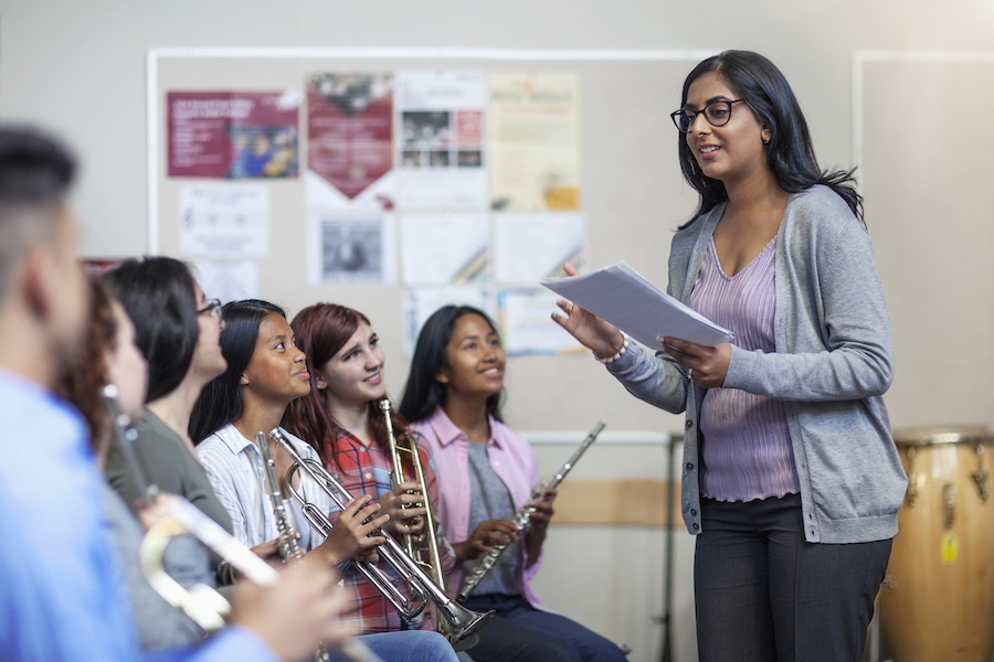 how to become a music teacher.